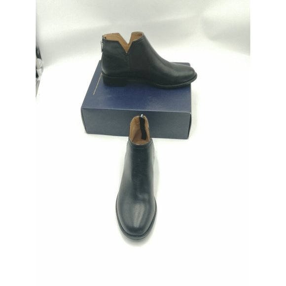 Adrienne Vittadini Black Ankle Boots - Picture 4 of 10